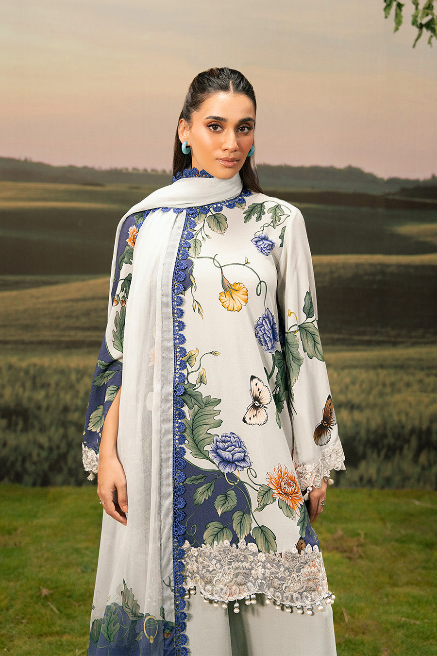 3 Pc Unstitched Embroidered Arabic Lawn Suit | MB-PFUS25-07B