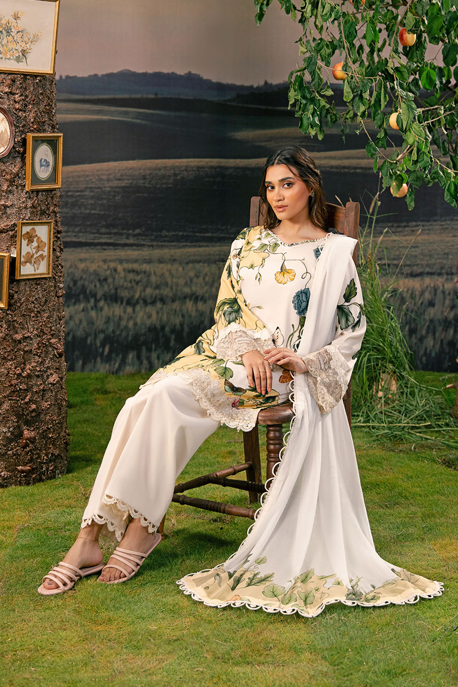 3 Pc Unstitched Embroidered Arabic Lawn Suit | MB-PFUS25-07A