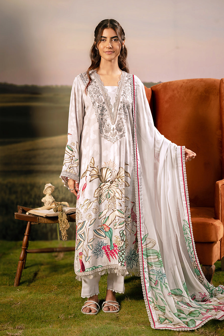 3 Pc Unstitched Embroidered Arabic Lawn Suit | MB-PFUS25-05A